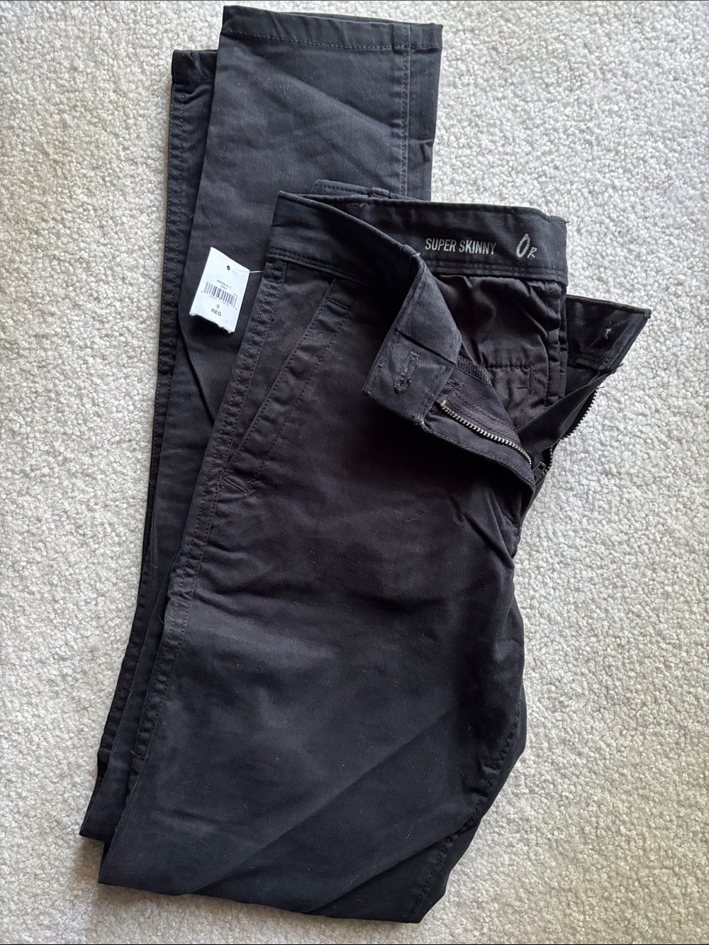 Gap Super Skinny True Black khakis